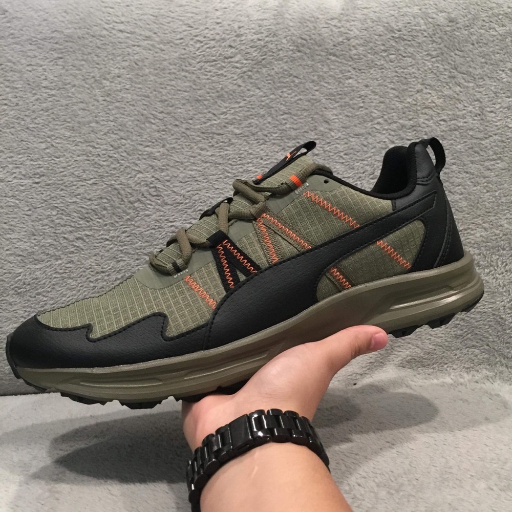 Puma escalate men size 11 néw shoes $65